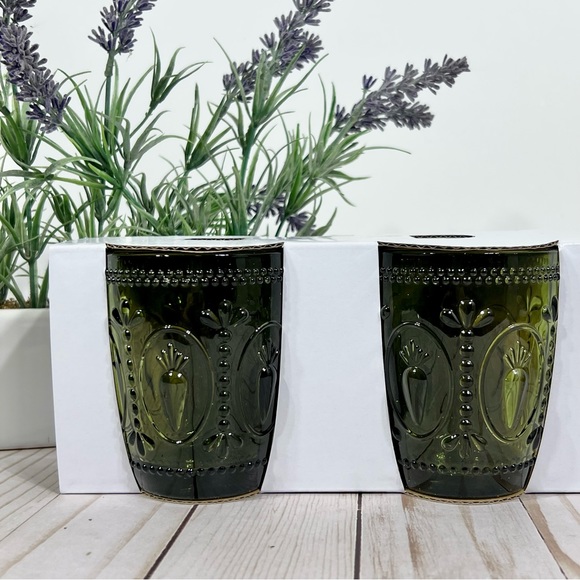 Target Dining Target Bullseye Playground Green Easter Glass